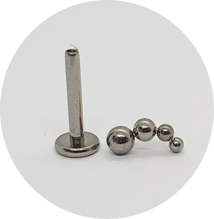Labret 3 esferas curvas