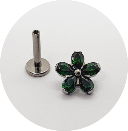 Labret Flor Zircônia Esmeralda