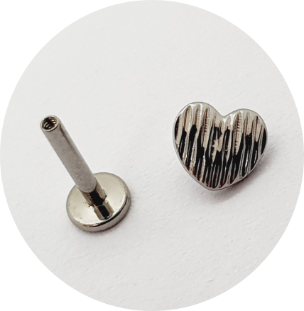 Labret Coração Riscado