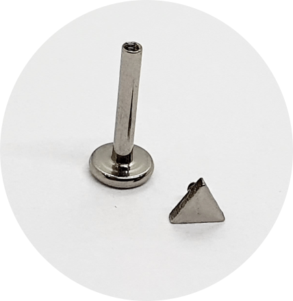 Labret Mini Triângulo