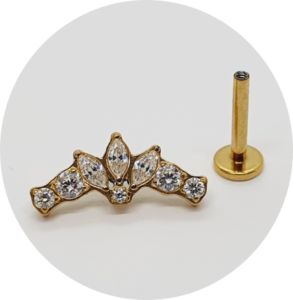 Labret Cluster Zircônia 8P - Narutal e PVD Gold