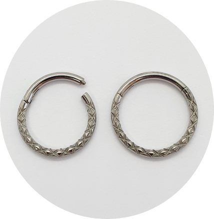Segmento Articulado Talhado frontal - Natural e PVD Gold