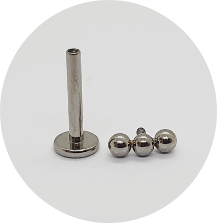 Labret 3 esferas retas