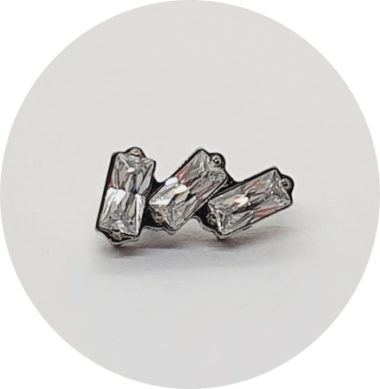 Labret Zircônia 3 Marquises - Natural e PVD Gold