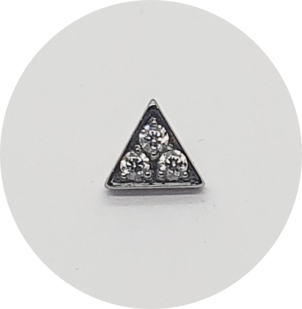 Labret Mini Triângulo Zircônias cravejadas