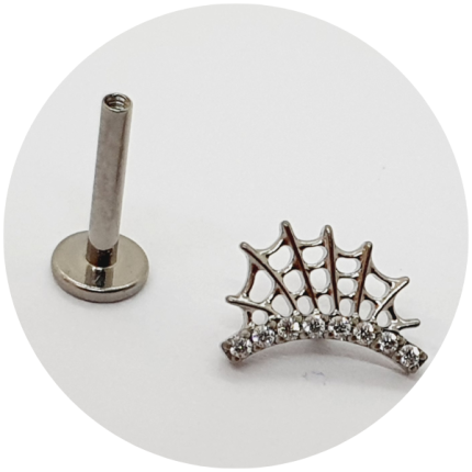 Labret Teia de aranha com barra de zircônias cravejadas