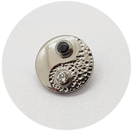 Labret Yin Yang com Zircônia Branca e Preta