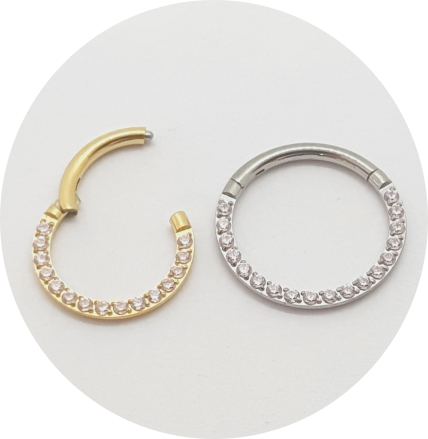 Segmento Articulado Zircônia cravejada Rosa Claro - Natural e PVD Gold