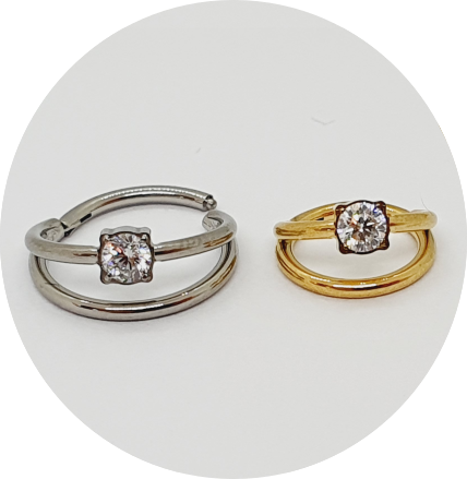 Segmento Articulado Duplo com Zircônia Quadrada Central - Natural e PVD Gold