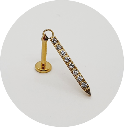 Labret Pingente com zircônias cravejadas PVD Gold