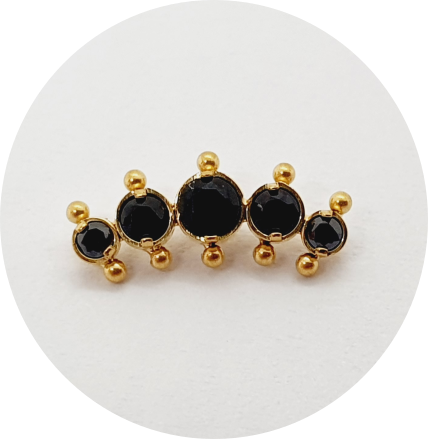 Labret Cluster Zircônia Black com esferas PVD Gold 10B 5P - haste em titânio natural