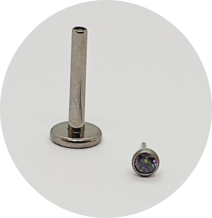 Labret Zircônia Vitral abaulada Push Pin