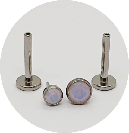 Labret Zircônia Rose abaulada Push Pin