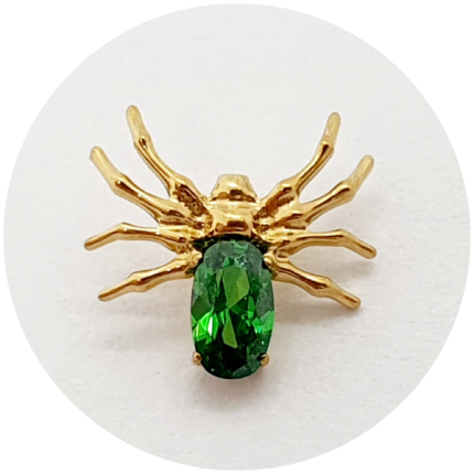 Labret Aranha Zircônia Esmeralda PVD Gold - haste de titânio natural