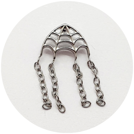 Labret Teia de Aranha com correntes