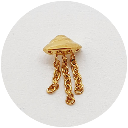 Labret Disco Voador com 3 correntes PVD Gold - haste natural