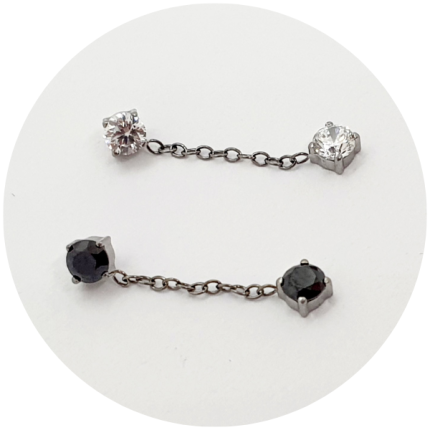 LABRET ZIRCÔNIA PRONGSET COM CORRENTE PINGENTE ZIRCONIA - preto ou branco