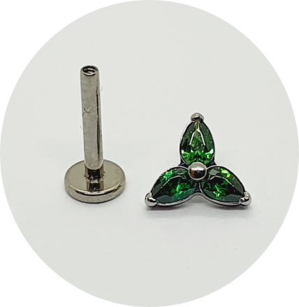 Labret Trinity Zircônia Esmeralda Navete