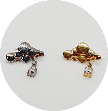 Labret Nuvem com pingente - Natural e PVD Gold