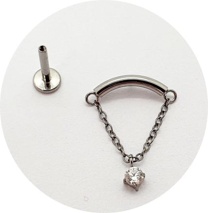 Labret Barra Curva com Pingente em Zircônia